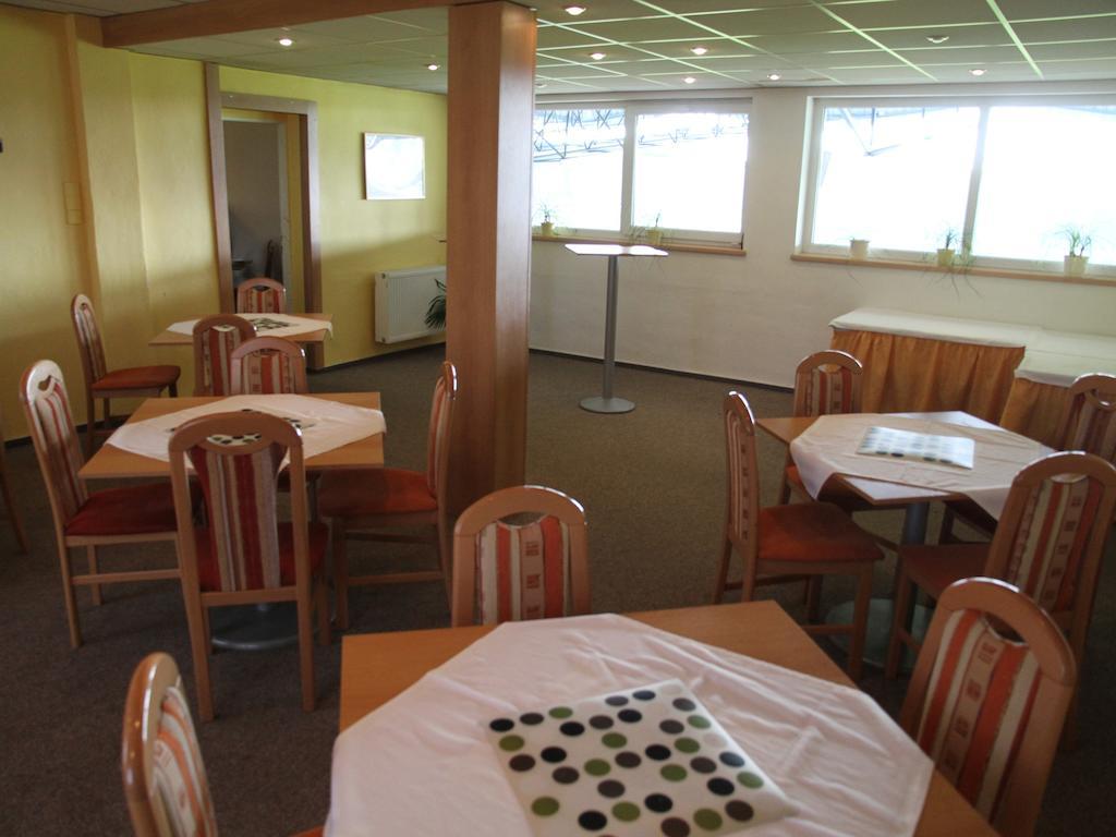 Parkhotel オパヴァ エクステリア 写真
